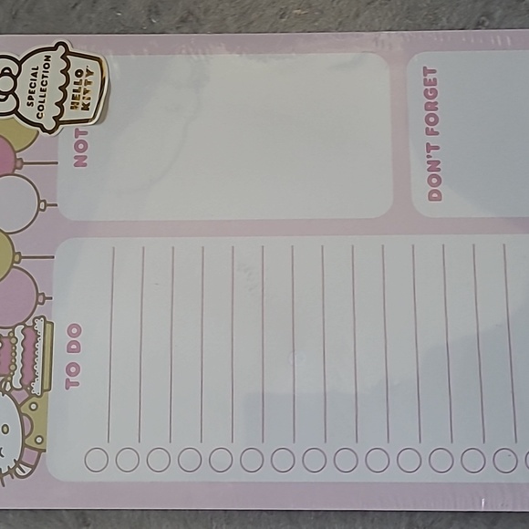 Hello Kitty Desk Pad & Gel Pen Set - Picture 6 of 7